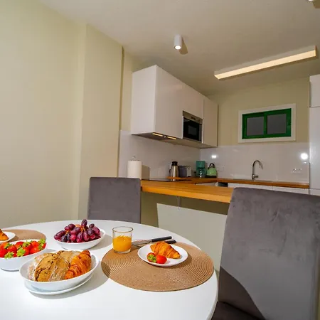 1 Bedroom For 4 People With Pool Apartment Puerto de la Cruz (Tenerife)